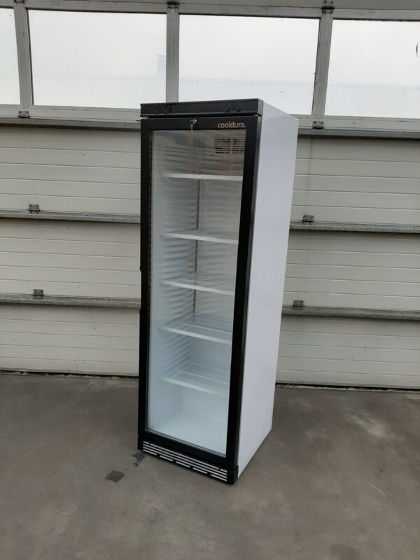 Glasdeurkoelkast glasdeurkoeling groot 368 liter inhoud met ledverlichting wit nieuw.