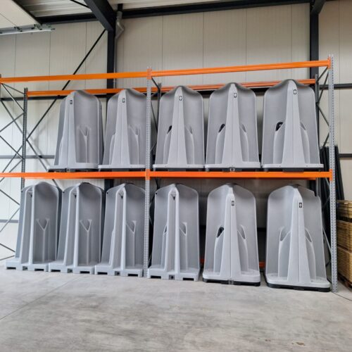 30 Klapstoelen gestoffeerd met transportkar / trolley
