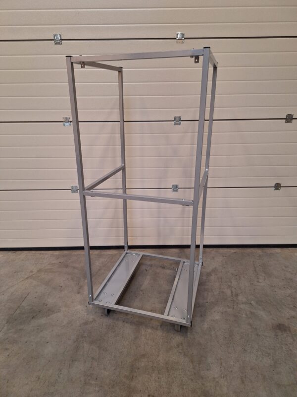 Glasdeurkoelkast glasdeurkoeling groot 368 liter inhoud met ledverlichting wit nieuw.
