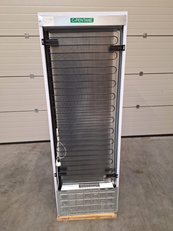 Glasdeurkoelkast glasdeurkoeling groot 368 liter inhoud met ledverlichting wit nieuw.