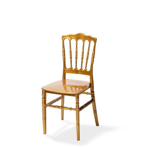 Trouwstoel / wedding chair wordt bij vele bruiloften en interieurs gebruikt